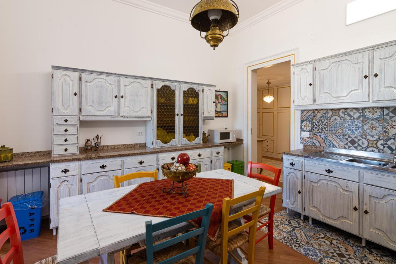 Le Rose Di Nonna Maria, Di Lusso In Centro Citta Apartamento Palermo