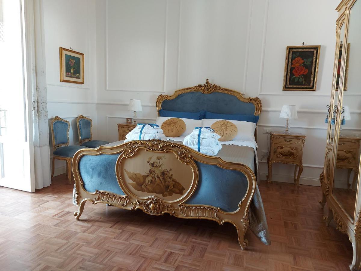 Le Rose Di Nonna Maria, Di Lusso In Centro Citta Apartamento *